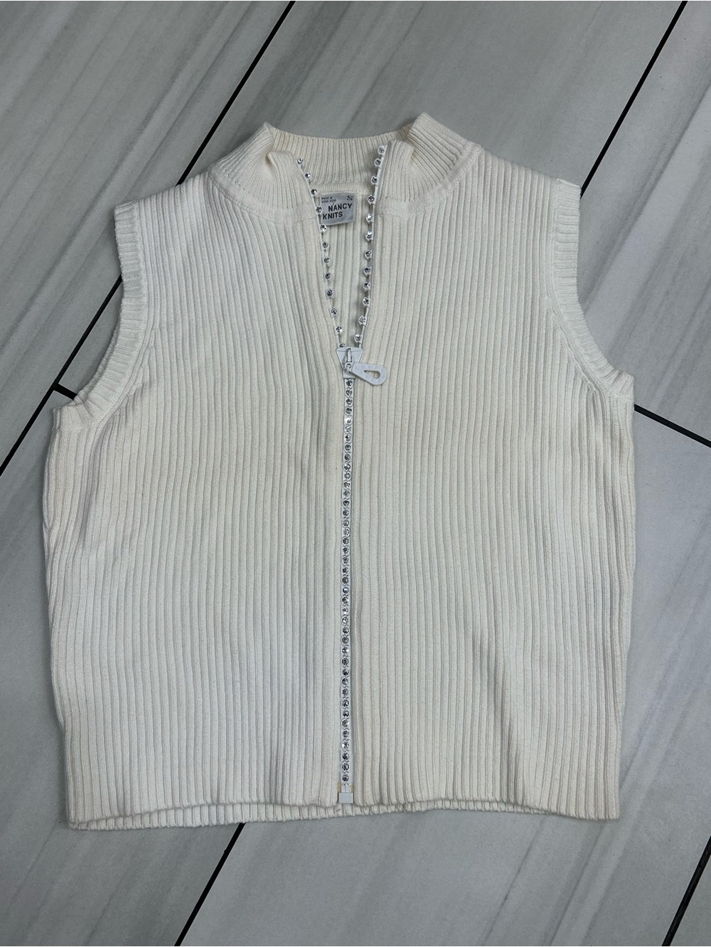 VTG Nancy Knits Sweater Vest Sz S White Rhinestone Zipper Ribbed Beautiful